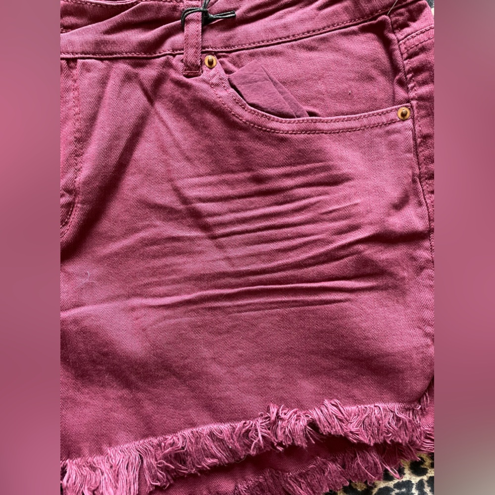 Vanilla star Jrs raspberry denim shorts, size 17 - Picture 2 of 9